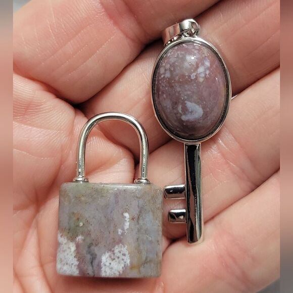 Jasper Lock and Key Pendants - Picture 2 of 8